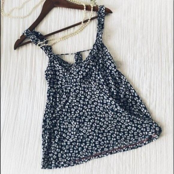 Zoey blue and white floral Cami Tank Top XS 5 FOR $25 💵 💲 - Picture 9 of 10
